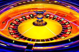Paytable lengkap dan transparan Paytable Phoenix Rises menampilkan nilai simbol